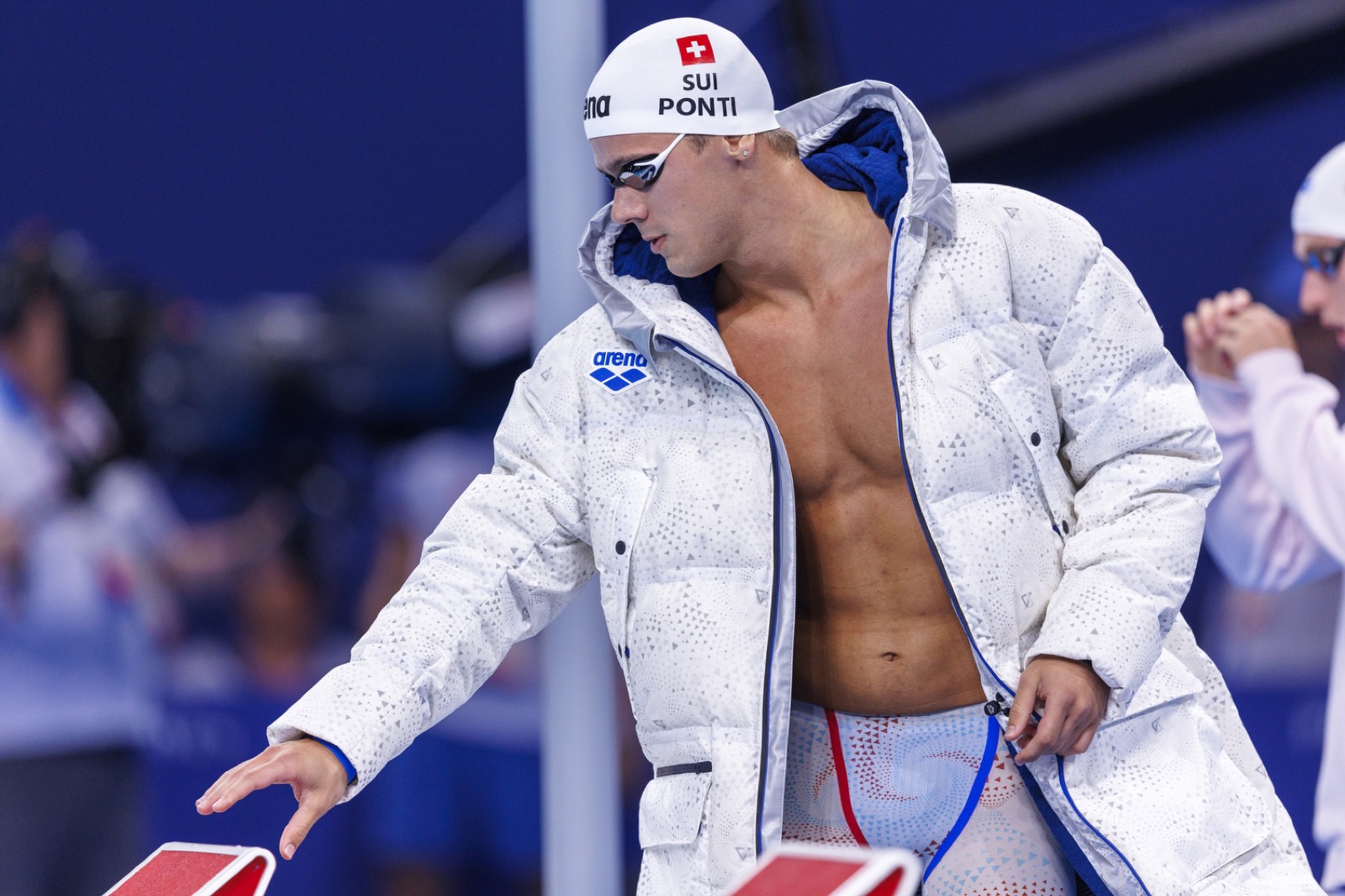 Noè Ponti a bordo vasca ai Giochi di Parigi 2024